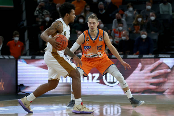 更是为了证 更是为了证