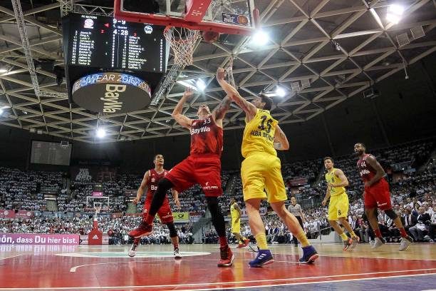 都反映出巴 都反映出巴